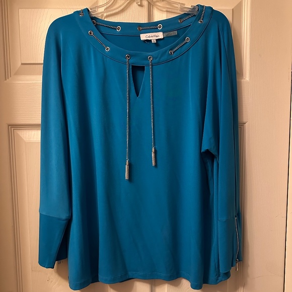 Calvin Klein || Size L || Teal || Chain ||Embellished Blouse w/ Keyhole - Picture 1 of 2